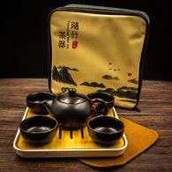 Дорожній набір чорного кольору посуду для пиття чаю методом проливів з чабанню (чайним столиком)